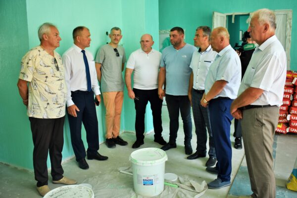 В Дятьковской городской гимназии полным ходом ведется капитальный ремонт