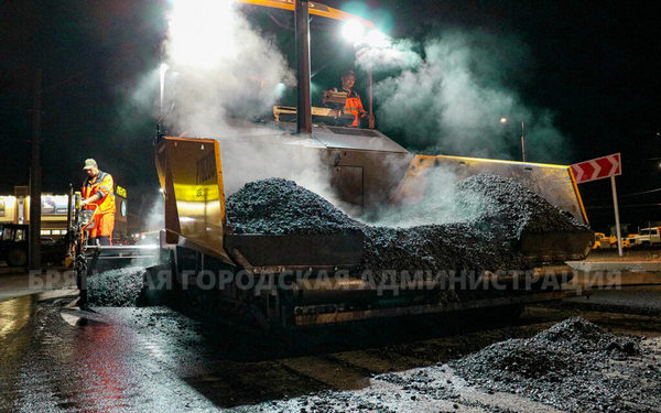 Работы по строительству ул. И. Иванова в Брянске ведутся круглосуточно