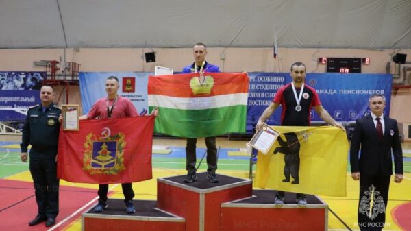 Пожарный из Брянской области стал призером соревнований по гиревому спорту