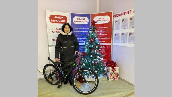 Председатель комитета парламента брянского региона Людмила Журавлева исполнила желание мальчика из Луганска