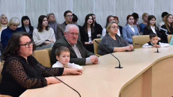 В брянском регионе для поддержки семей действует комплекс мер