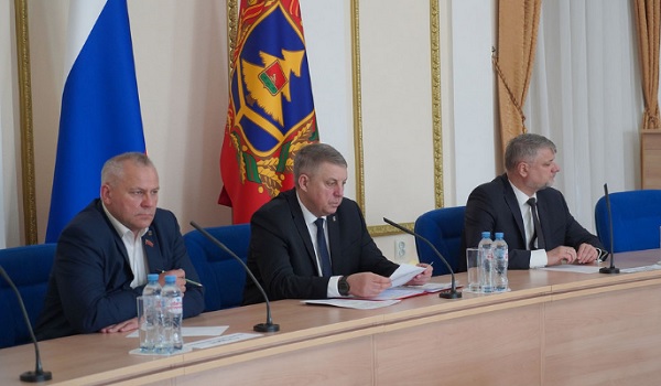 В правительстве брянского региона обсудили реализацию нацпроекта «Демография»