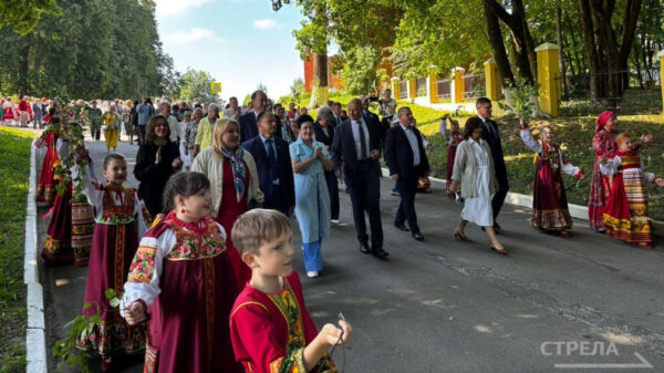 В Овстуге брянского региона прошел праздник позии, посвященный творчеству Ф.И. Тютчева 