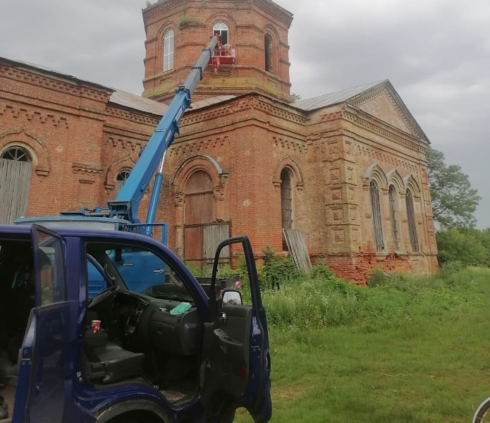 В храме красногорского села Медведи Брянщины проведены очередные работы по его сохранению