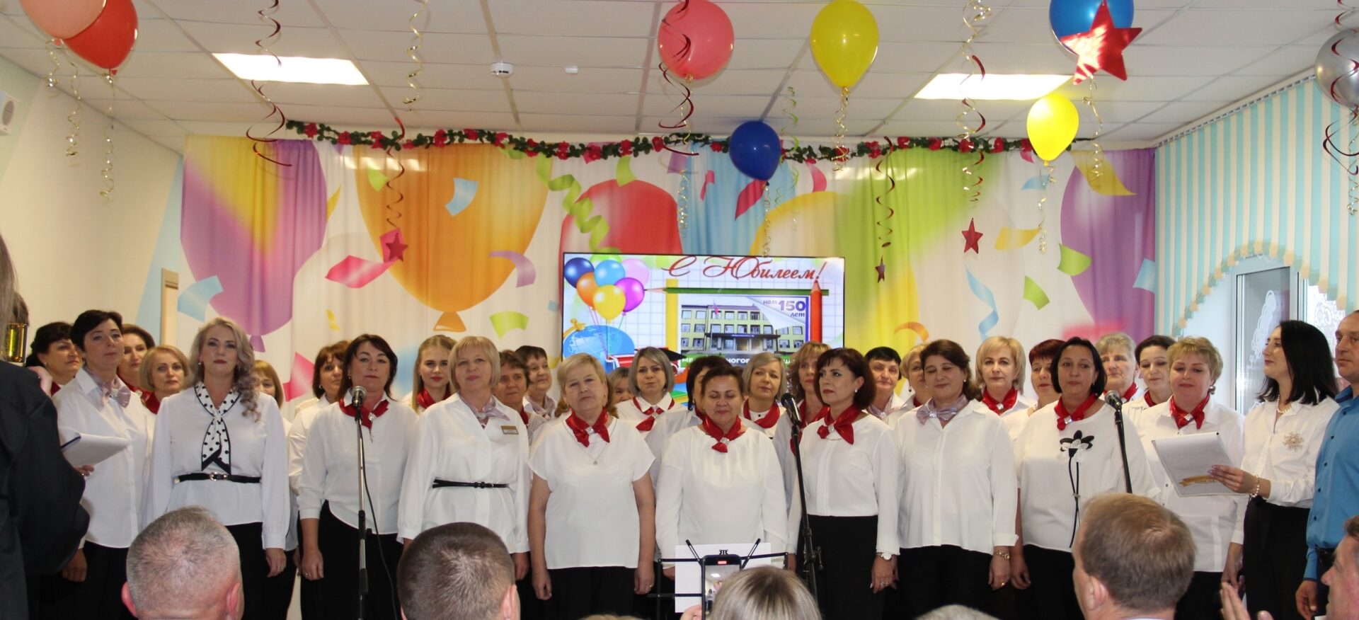 Красногорской средней общеобразовательной школе Брянщины 150 лет!