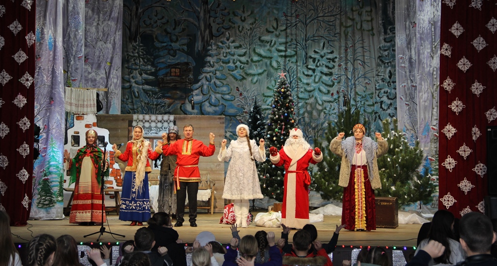 В брянской Красной Горе состоялся благотворительный утренник