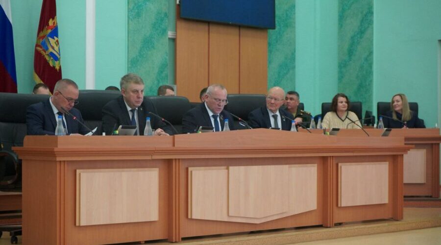 На Брянщине увеличили до 1 миллиона рублей выплату военнослужащим по контракту