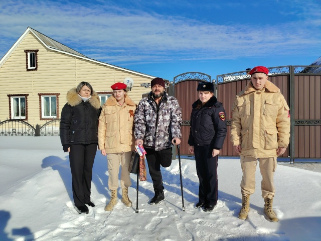 В преддверии Дня защитника Отечества красногорские школьники Брянщины поздравили участника СВО