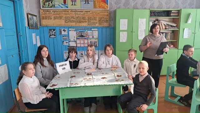 В Летяховской сельской библиотеки Брянщины прошло мероприятие ко Дню родного языка