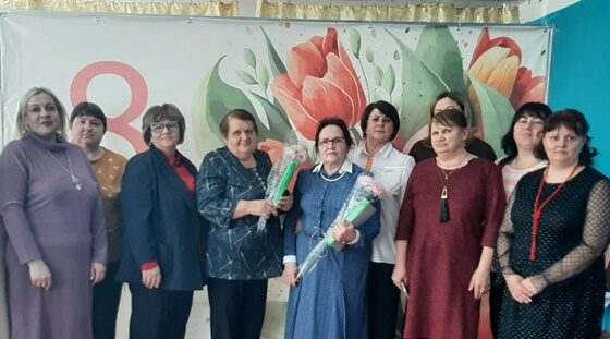 В Макаричской школе брянской Красногорщины прошла встреча в День наставника