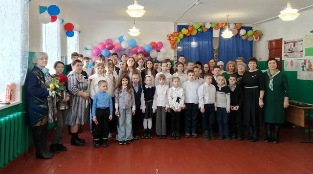 В преддверии 8 Марта в красногорской деревне Любовшо Брянщины прошло праздничное мероприятие