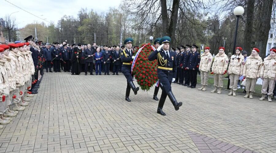В Брянске почтили память жертв Чернобыльской катастрофы 