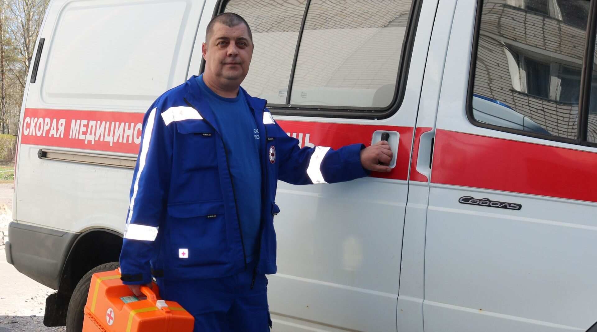 Сотрудники отделения скорой помощи Красногорской ЦРБ Брянщины спешат на помощь