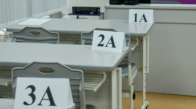 Брянцам рассказали об итогах пересдачи ЕГЭ 2026 года в регионе