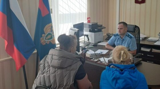 Прокурор Красногорского района Брянщины провел личный прием участников СВО и членов их семей