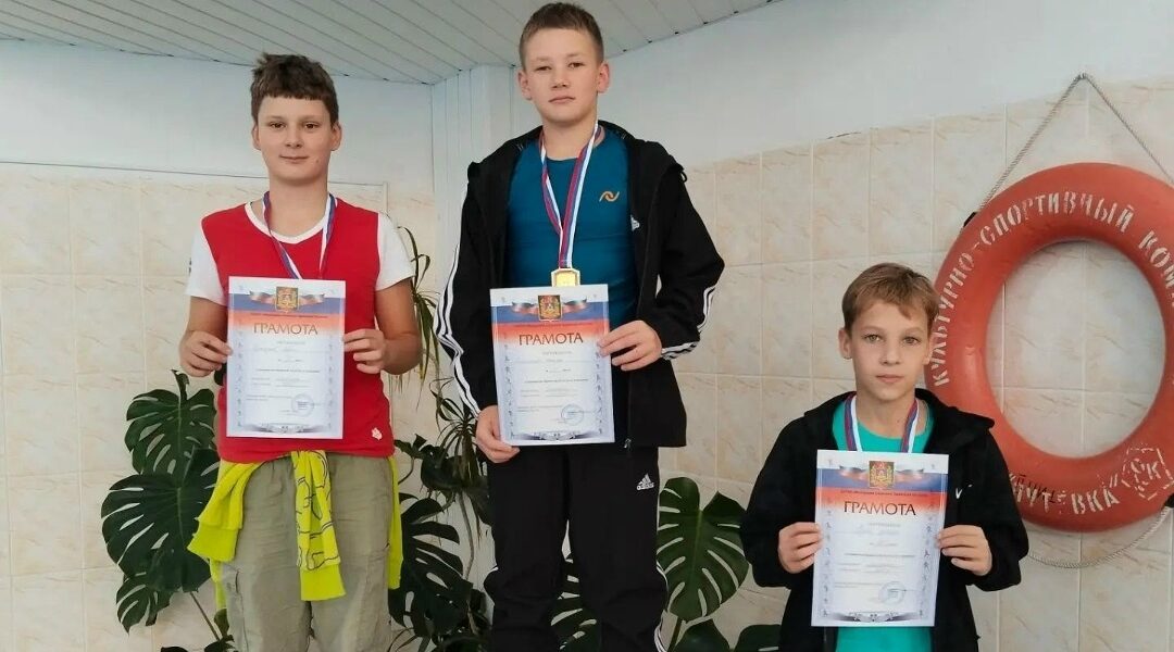 В Брянске состоялись чемпионат и первенство региона по плаванию