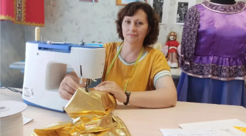Участница нацпроекта «Кадры» из брянского Брасово получила квалификацию модельера-консультанта