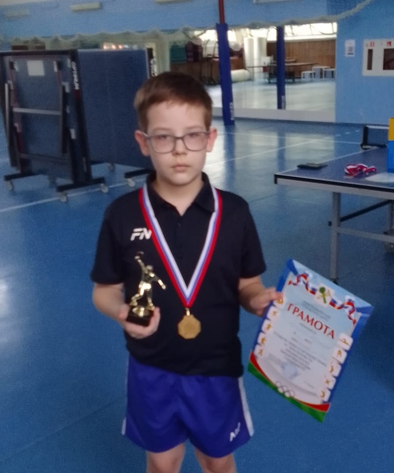 Красногорские спортсмены участвовали в теннисном турнире