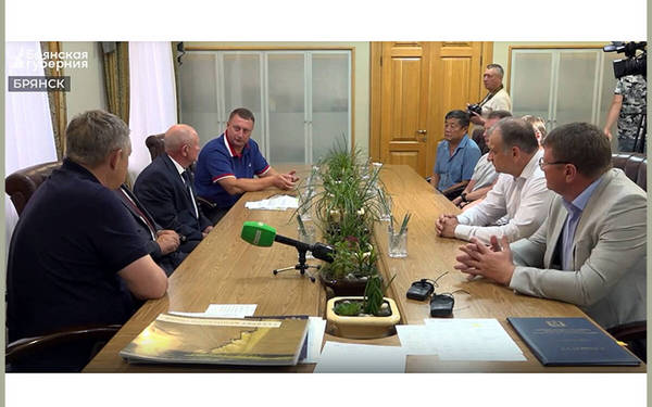 Глава Брянщины Александр Богомаз встретился с аграриями Приморья