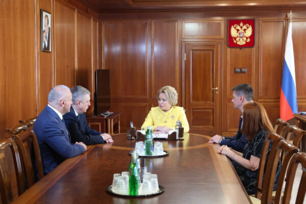 Глава Брянщины Богомаз обсудил с Валентиной Матвиенко социально-экономическое развитие области