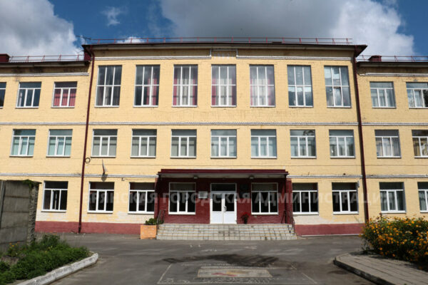 Школы и детские сады Брянска станут еще безопаснее