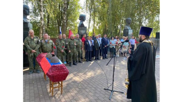 Останки красноармейцев перезахоронили в брянской Навле