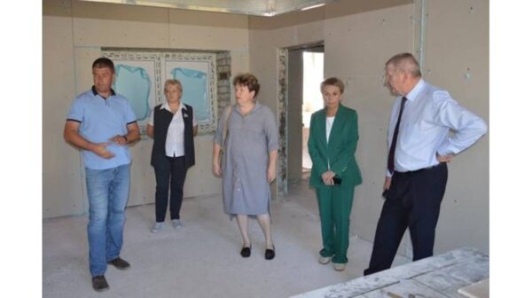 В брянской Гордеевке продолжается капремонт школы