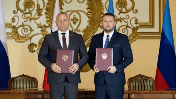 Председатель Брянской облдумы Валентин Суббот посетил ЛНР с рабочим визитом
