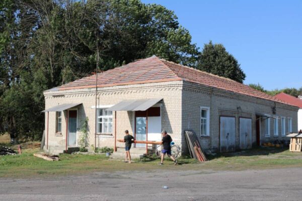 В Комаричской райбольнице Брянской области продолжается ремонт пищеблока