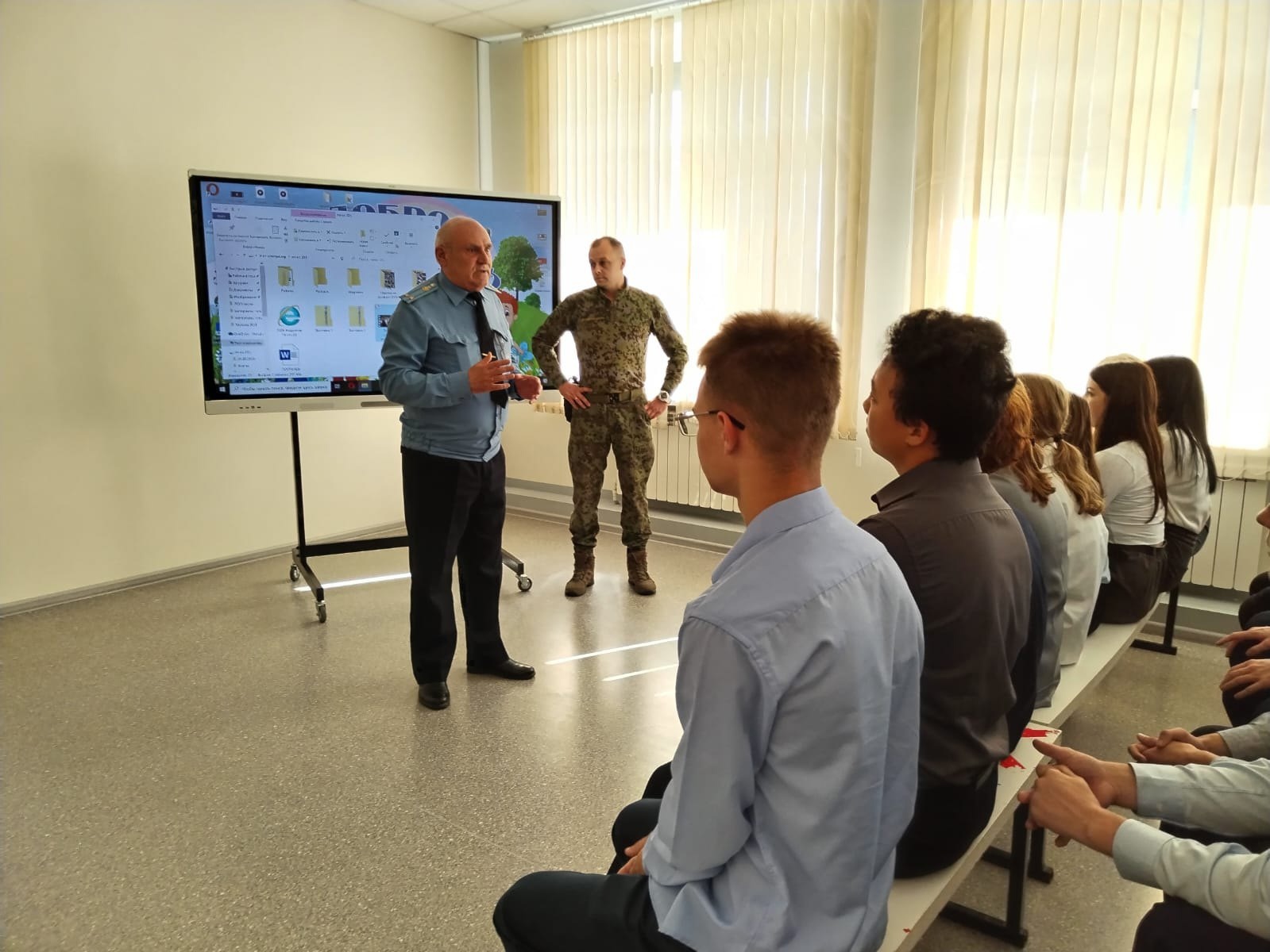 Познавательная встреча в красногорской школе Брянщины