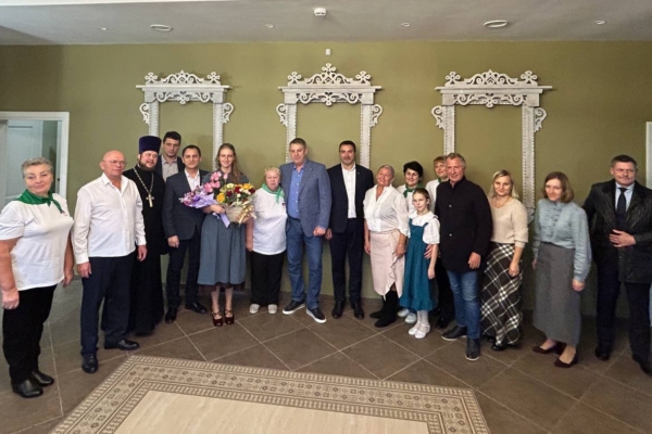 Глава Брянщины Александр Богомаз посетил духовно-просветительский центр в с. Алешенка