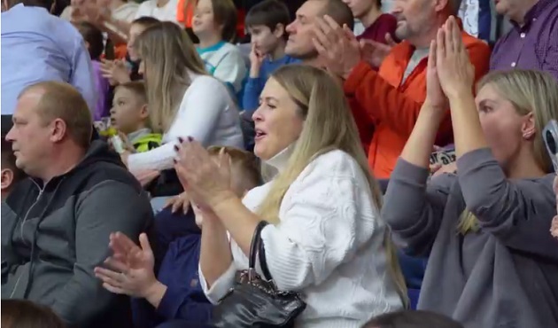 Свыше 3000 болельщиков создали атмосферу победы на баскетбольном матче брянской «Десны»