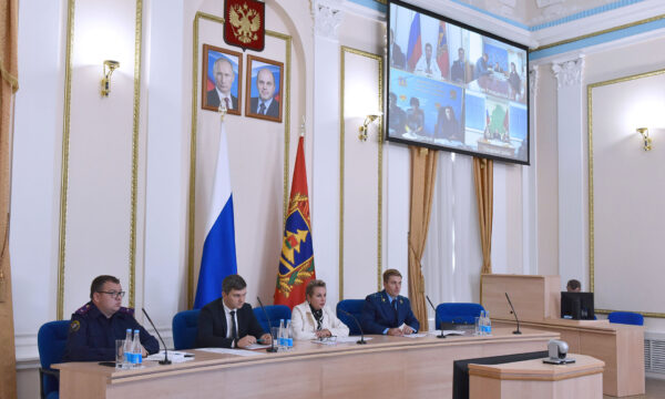 В правительстве брянского региона прошел семинар-совещание по вопросам противодействия коррупции