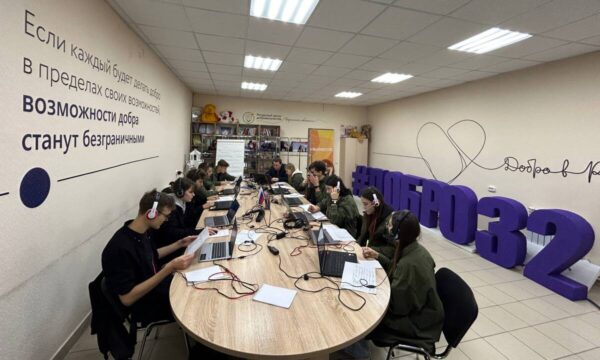 На прямую линию главы Брянщины Александра Богомаза поступило около 700 вопросов 