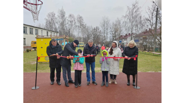 В Дятькове брянского региона открыли спортплощадку