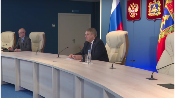 Началась прямая линия губернатора Брянщины Александра Богомаза с жителями региона 