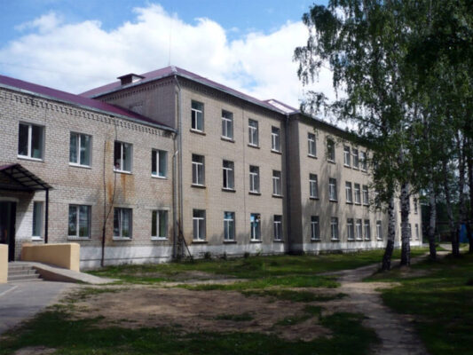 В Клетнянской райбольнице на Брянщине продолжается ремонт терапевтического отделения