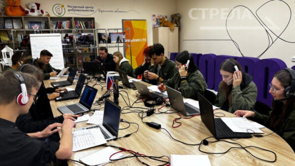 Начал работать колл-центр по сбору обращений на прямую линию губернатора Брянщины  Александра Богомаза