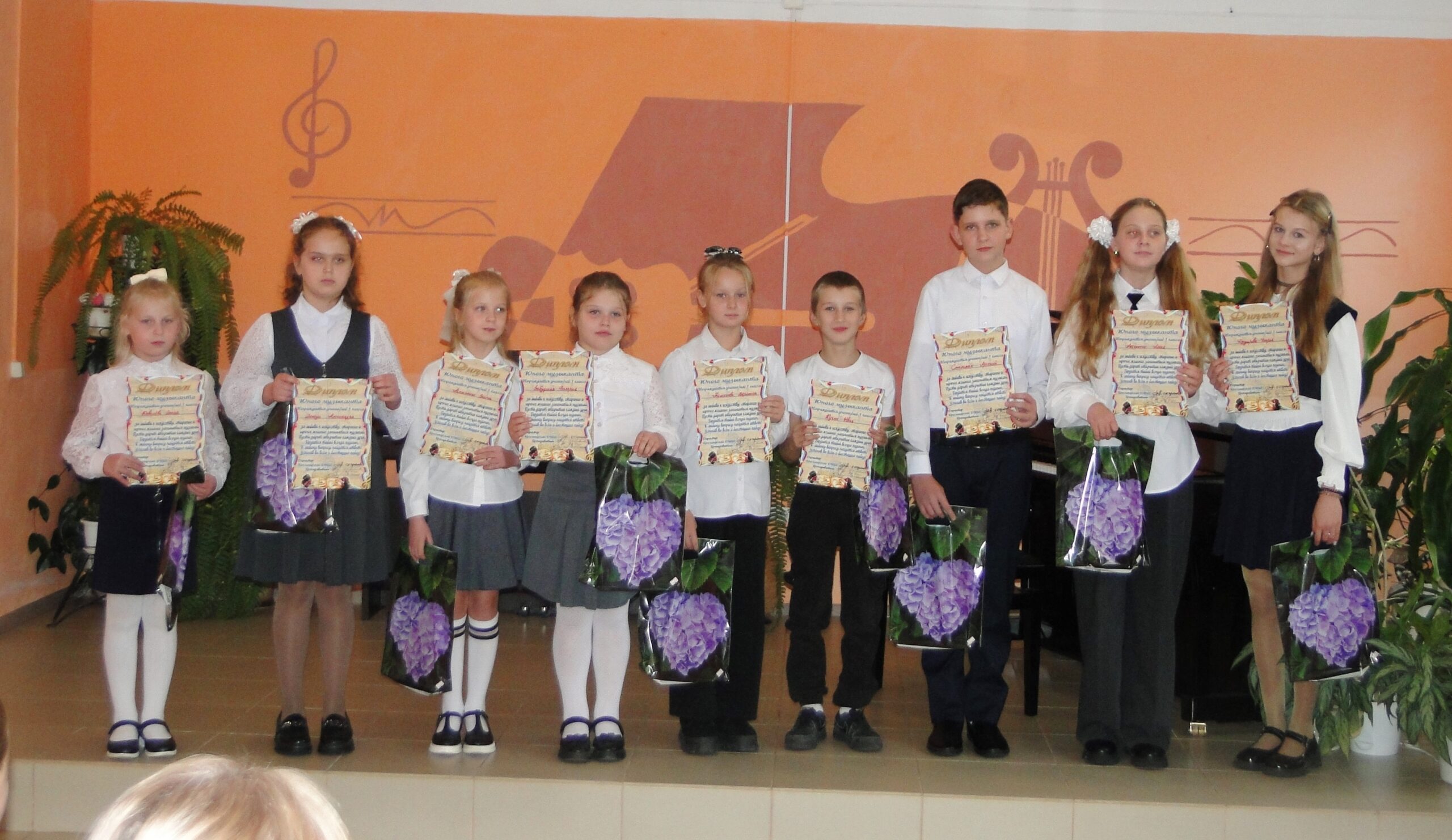 В брянской Красной Горе прошло посвящение в юные музыканты