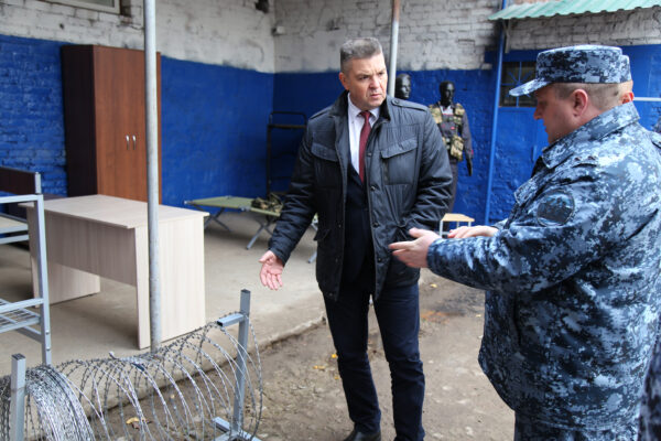 Врио заместителя губернатора региона Алексей Жук познакомился с производственным потенциалом ИК-6 и КП-3