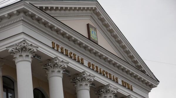 Заслуженными врачами брянского региона стали трое медиков