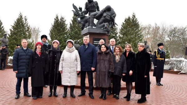 Глава региона Александр Богомаз отметил, что в истории Брянщины немало славных имен, которые должны помнить все поколения