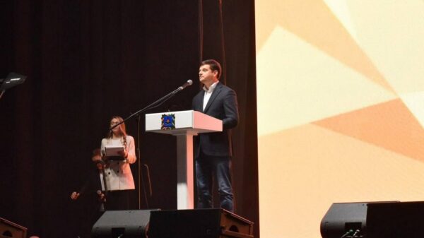 В чествовании волонтеров Брянской области принял участие статс-секретарь -замруководителя Росмолодежи Денис Аширов 