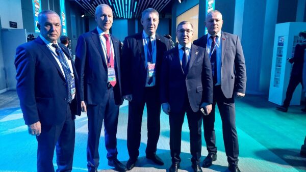 Губернатор брянского региона  Александр Богомаз принимает участие в XXII съезде ВПП «Единая Россия»