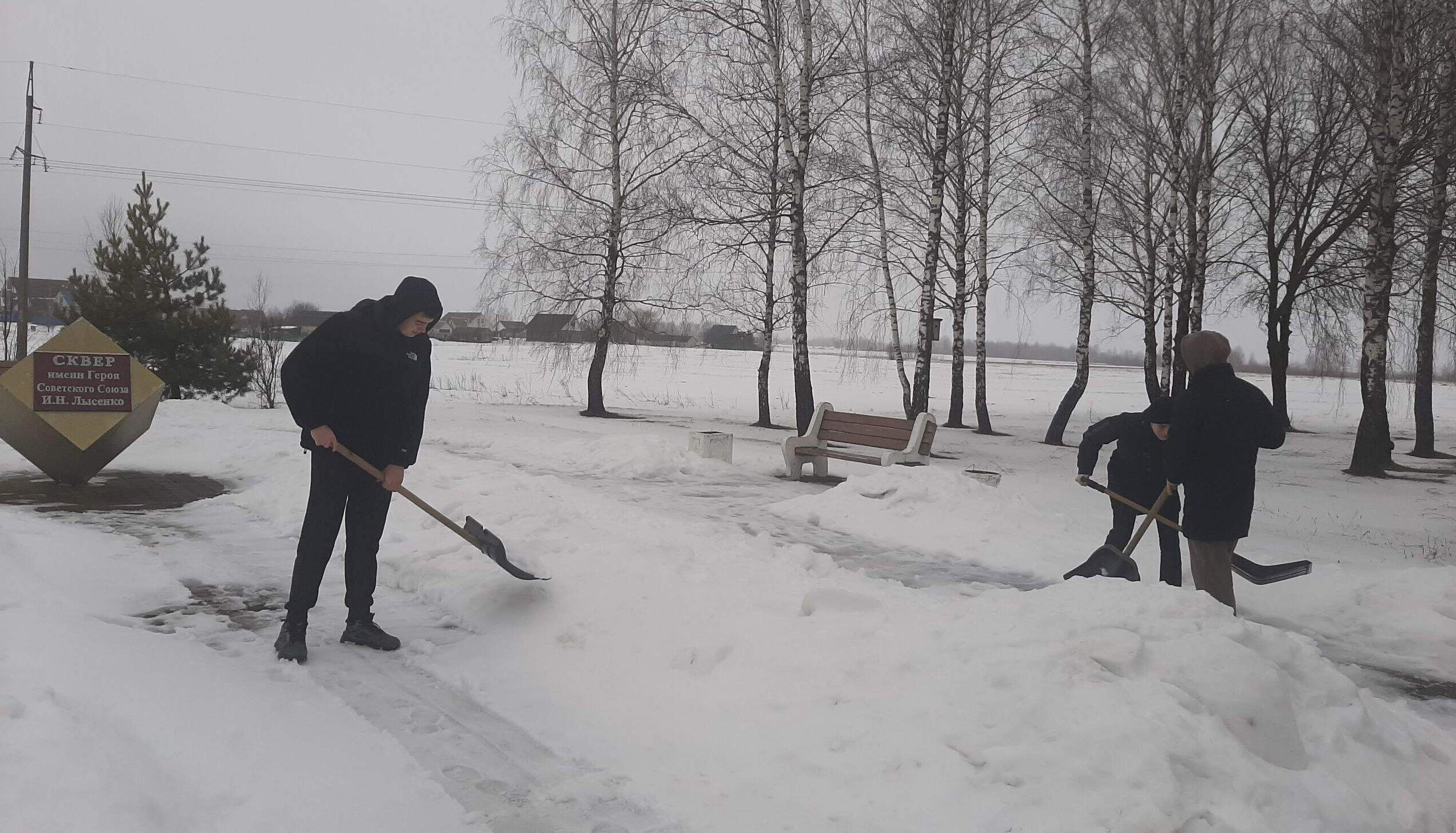 В брянской Красной Горе действует волонтёрский отряд «Лучики добра».