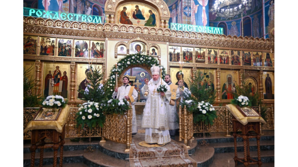 В Брянске Митрополит Александр провел Рождественское  богослужение  