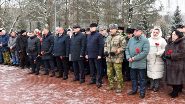 Брянский губернатор Александр Богомаз выразил дань уважения воинам-интернационалистам