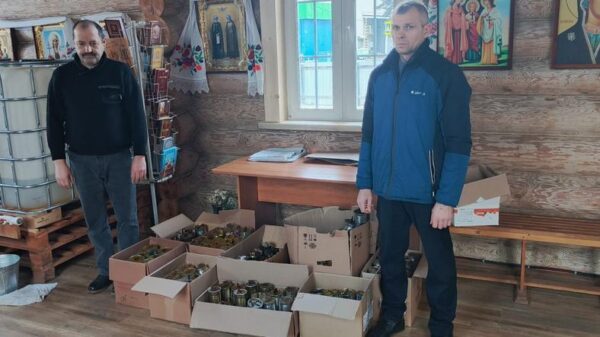 Волонтеры из брянской Клетни передадут на фронт свыше 300 окопных свечей