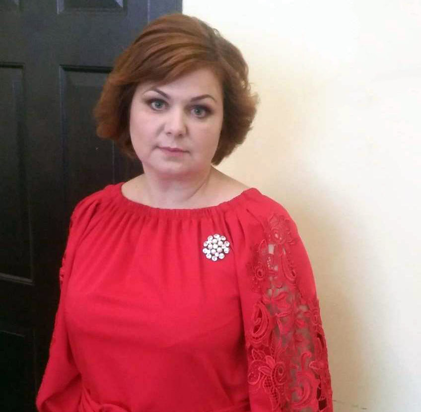Ирина Николаевна Лисица, директор Медведевской средней общеобразовательной школы Красногорского района Брянщины, считает, что контрактная служба – это вклад в укрепление обороноспособности страны