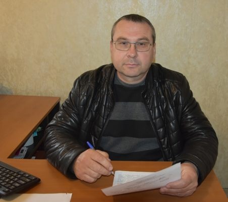 Александр Михайлович Пенчуков, и.о. главы Колюдовской сельской администрации Красногорского района Брянщины, считает, что наши соотечественники показывают примеры героизма и стойкости